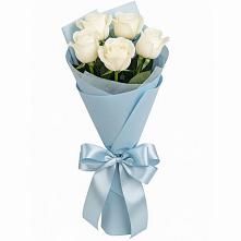 Букет 5 Белых роз Проуд в Гусеве