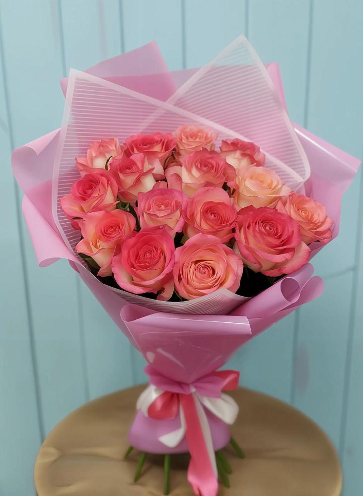 Букет 15 Розовых роз Равель в Гусеве