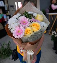 Букет цветов из:  Герберы, Розы и Хризантемы в Гусеве