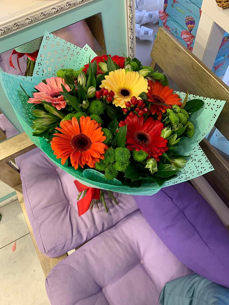 Букет цветов из: Герберы, Хризантемы и Альстромерии в Гусеве