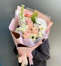 Букет цветов из:  Хризантемы и Розы в Гусеве