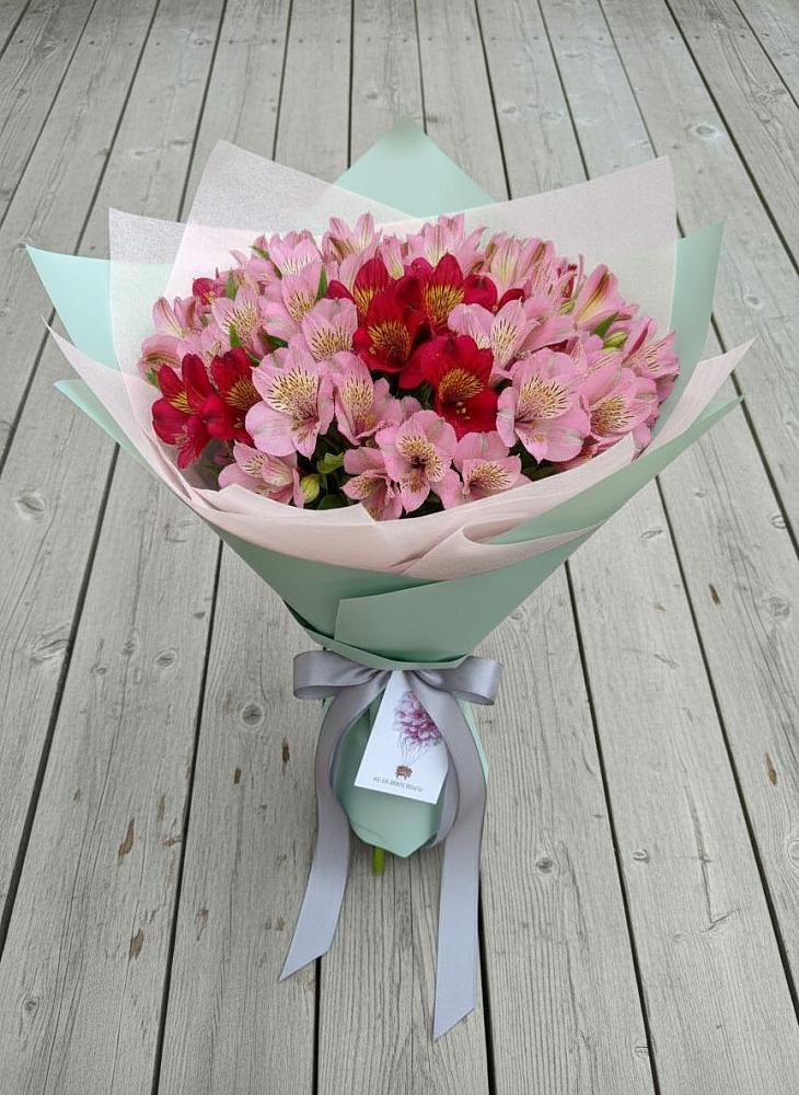 Букет цветов из: Альстромерии в Гусеве