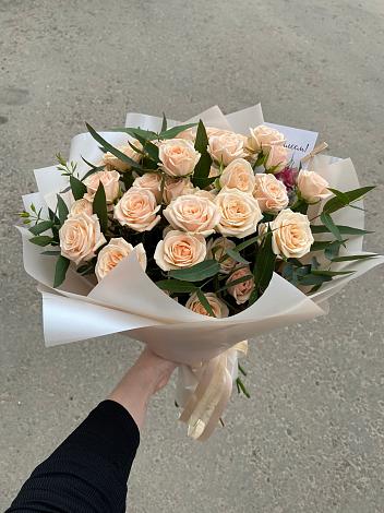 Букет Кремовые розы Латте в Гусеве