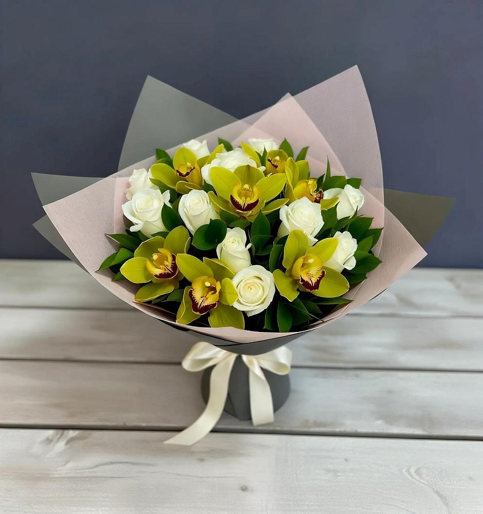 Букет цветов из: Орхидеи и Розы в Гусеве