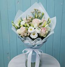 Букет цветов из:  Розы и Лизиантусы в Гусеве