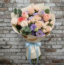 Букет цветов из:  Розы, Лизиантусы и Гвоздики в Гусеве