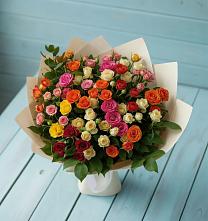 Букет Микс из разноцветных кустовых роз в Гусеве